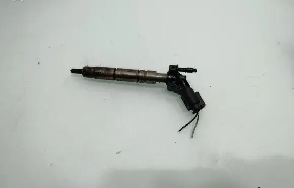 Fuel injector