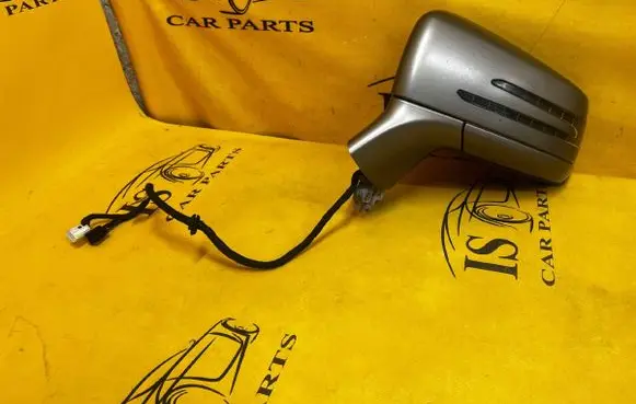 Mercedes-Benz CLS C218 AMG Front door electric wing mirror A2188101916