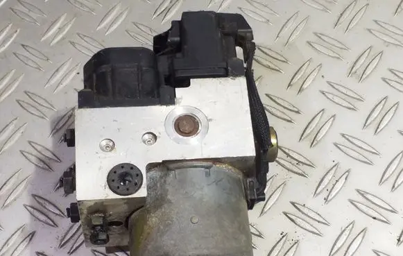 Volkswagen PASSAT B5.5 ABS Pump 8E0614111AM 0265216562 18703010863