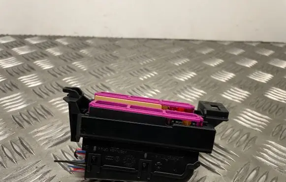 Audi A6 S6 C7 4G Fuse module 4G0971845F