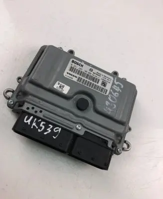 Volvo V70 Engine control unit/module ECU 31286086 0261209108