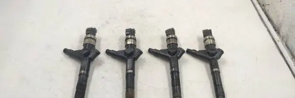 Nissan Primera Fuel injectors set 11d02356 11d00684 11d02079