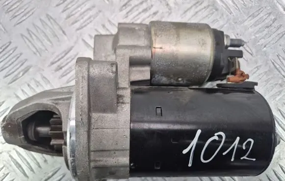 BMW 1 E81 E87 Starter motor 0001107424