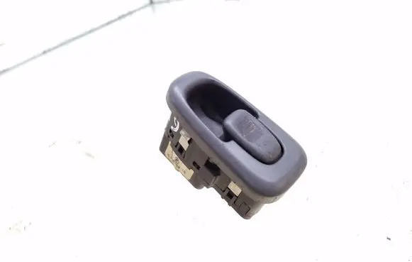 Volvo S70 V70 V70 XC Electric window control switch 9472279 03458518 03458522