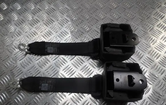 Volkswagen Beetle A5 Rear seatbelt 5C5857805E