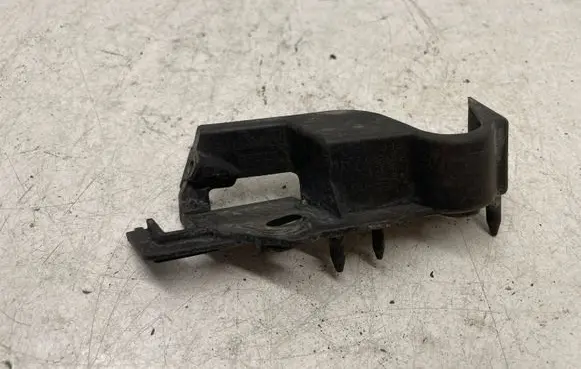 Audi A4 S4 B8 8K Front bumper mounting bracket 8K0807284H