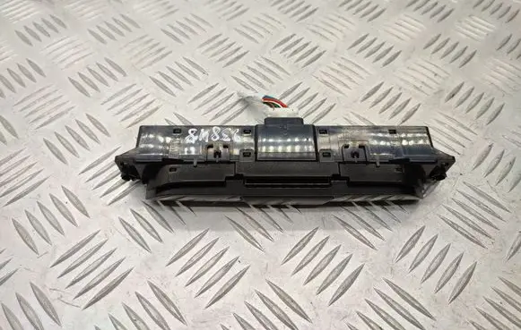 Hyundai i30 Central locking switch button 93770G4000