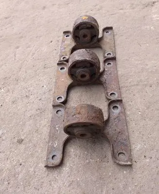 Toyota MR2 (W20) II Muffler mount bracket/holder 