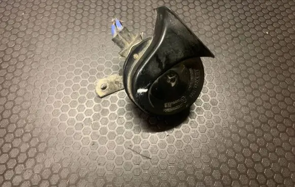 Ford Mondeo Mk III Horn signal 0092018 CH2139