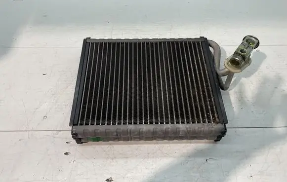 Air conditioning (A/C) radiator (interior)