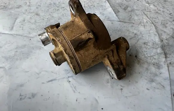 Toyota RAV 4 (XA20) Generator/alternator belt tensioner