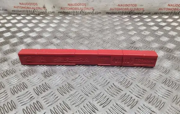 Audi A4 S4 B8 8K Emergency warning sign 7L0860251