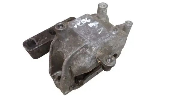 Volkswagen PASSAT B6 Engine mount bracket 1K0199262CE