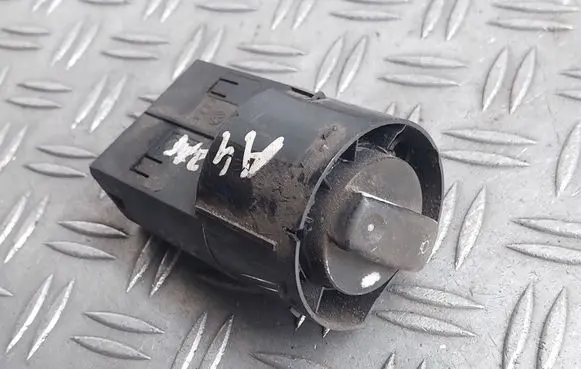 Audi A4 S4 B6 8E 8H Light switch