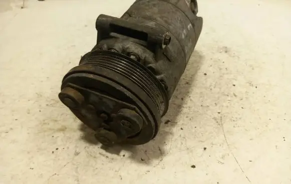 Ford Focus Air conditioning (A/C) compressor (pump) 4m5h19d629ae