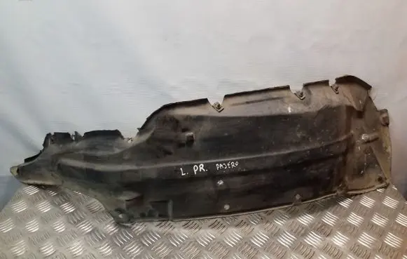 Mitsubishi Pajero Front wheel arch liner splash guards MR313059