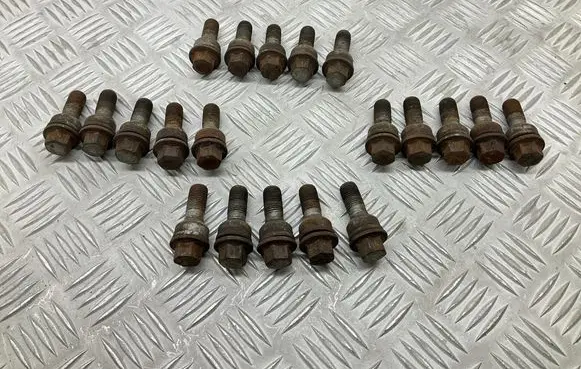 Audi Q3 8U Nuts/bolts 