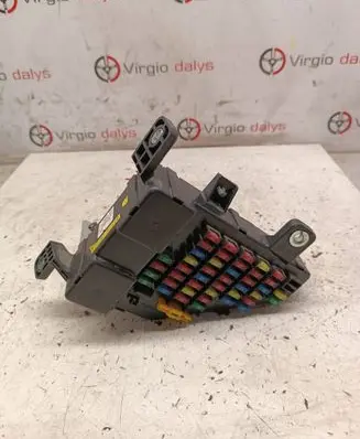 Hyundai Tucson JM Fuse module 911102E001 05221D AK4552
