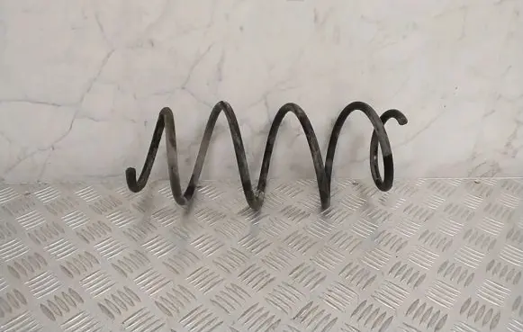 Mercedes-Benz C W204 Front coil spring