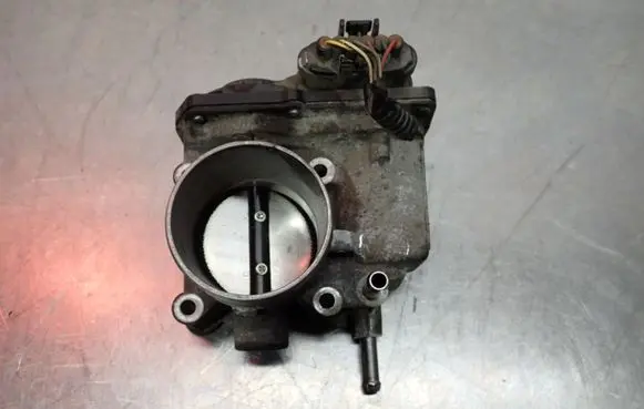 Toyota Corolla E140 E150 Throttle body valve 22030-37010