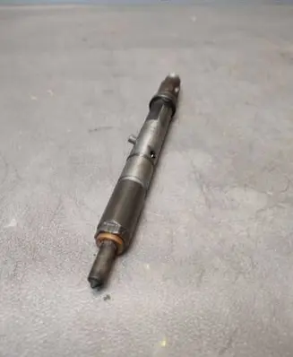 Audi A4 S4 B6 8E 8H Fuel injector 059130201F