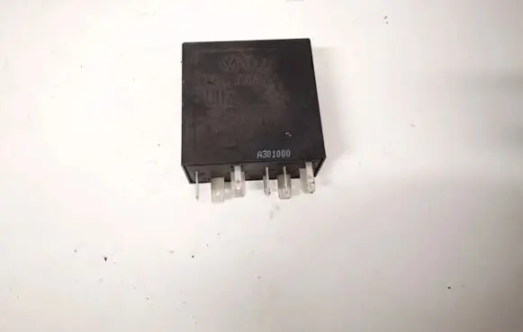 Audi A3 S3 8L Other relay 4b0955531a