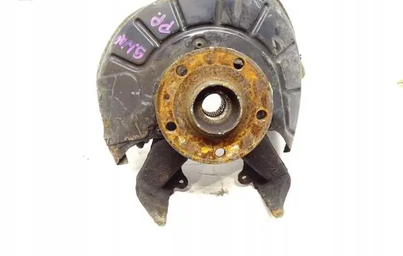 Volkswagen Golf VI Front wheel hub spindle knuckle CAY