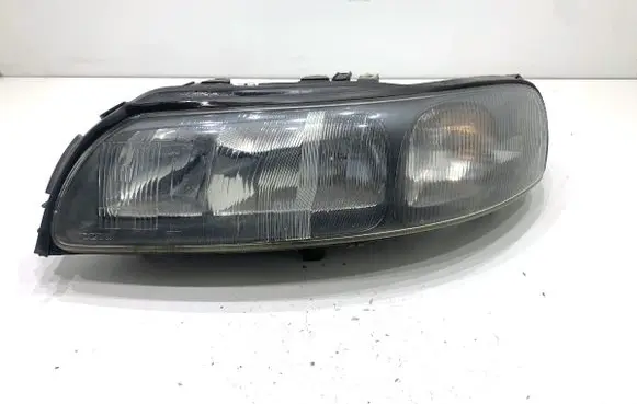 Volvo S70 V70 V70 XC Headlight/headlamp 8693567