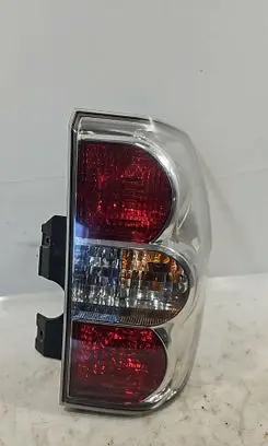 Suzuki Grand Vitara II Rear/tail lights 3560364J1R