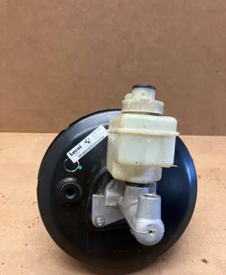 BMW 7 E38 Brake booster 1161744
