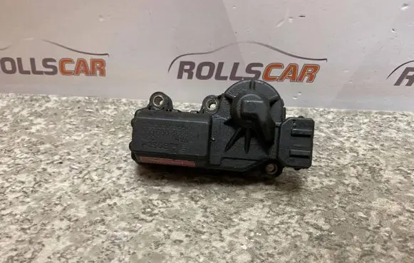 Volkswagen PASSAT B3 Idle control valve (regulator) 0132008600