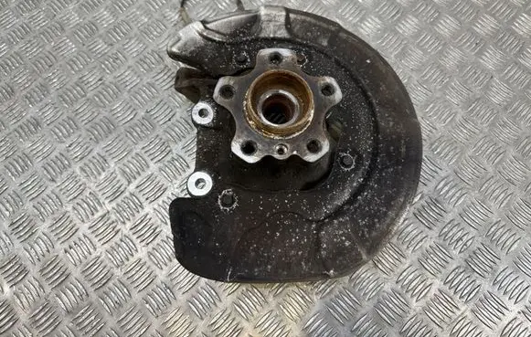 BMW 5 G30 G31 G38 Rear wheel hub 62165410