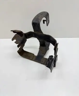 Volvo XC60 Power steering pump mounting bracket 31280634 31317106