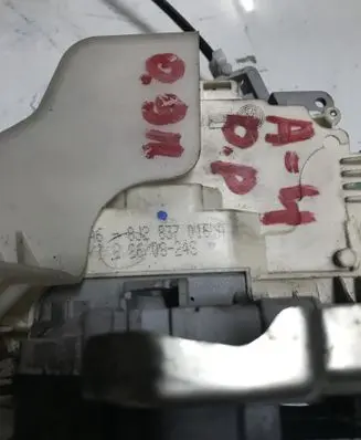 Audi A4 S4 B8 8K Front door lock 8J2837016A