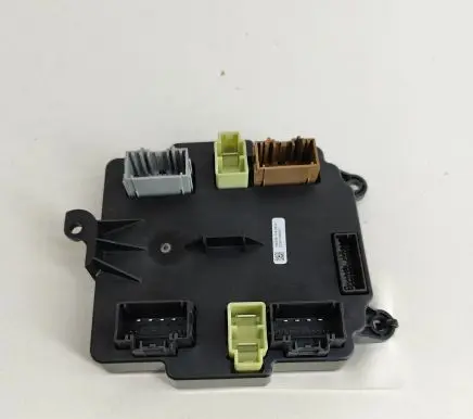 Tesla Model X Door control unit/module 106205610B