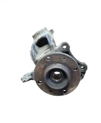 Peugeot 208 Front wheel hub