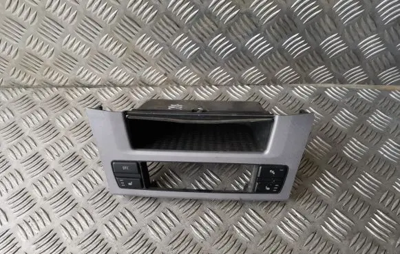BMW 5 E60 E61 Seat heating switch 915905202 915907702 9139391