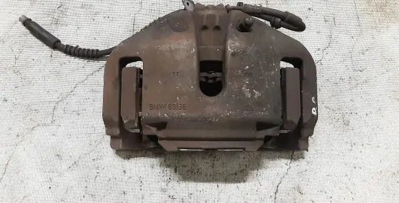 BMW 7 F01 F02 F03 F04 Front brake caliper