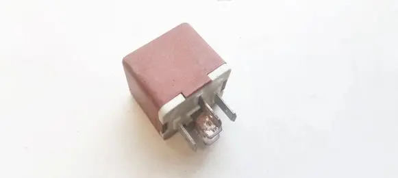 Renault Laguna I Other relay 7700810929