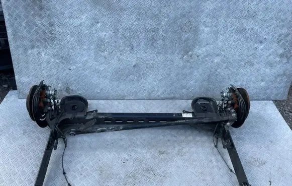 Renault Trafic III (X82) Rear axle beam 