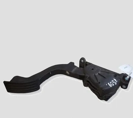 Ford Focus Accelerator throttle pedal 4M519F836AH 6V0086411