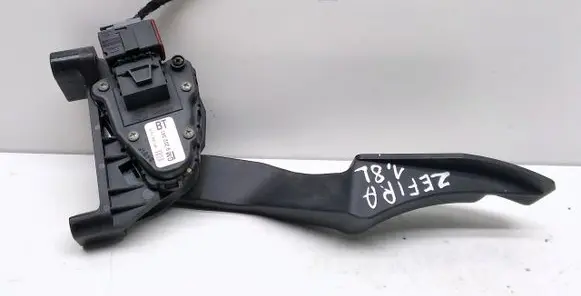 Opel Zafira A Accelerator throttle pedal 9202341 6PV00811400
