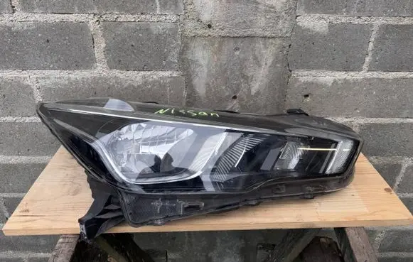 Nissan Micra K14 Headlight/headlamp 10018728