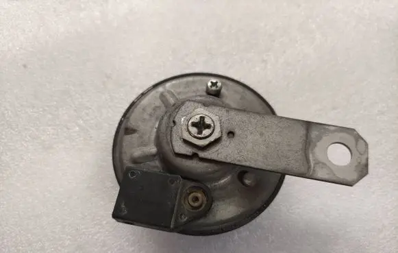 Toyota RAV 4 (XA50) Horn signal 8652020300 232006