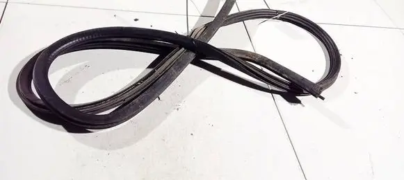Volkswagen Golf III Rubber seal front coupe door 