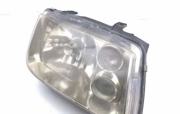Volkswagen Bora Headlight/headlamp 96364600