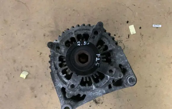 BMW X3 F25 Generator/alternator 7605061
