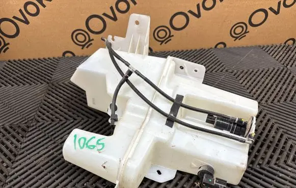 Ford Mustang Mach-E Windshield washer fluid reservoir/tank LJ8B17B613BG 1762022