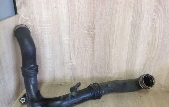Volkswagen Golf V Intercooler hose/pipe 1K0145770D