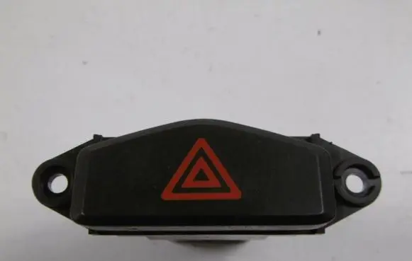 KIA Carens I Hazard light switch
